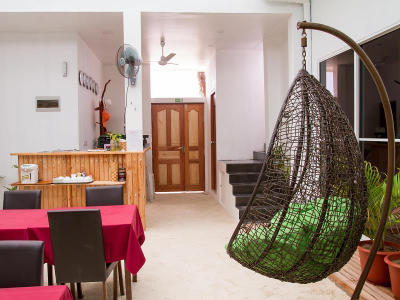 Royal Pearl Inn Maafushi Exterior photo