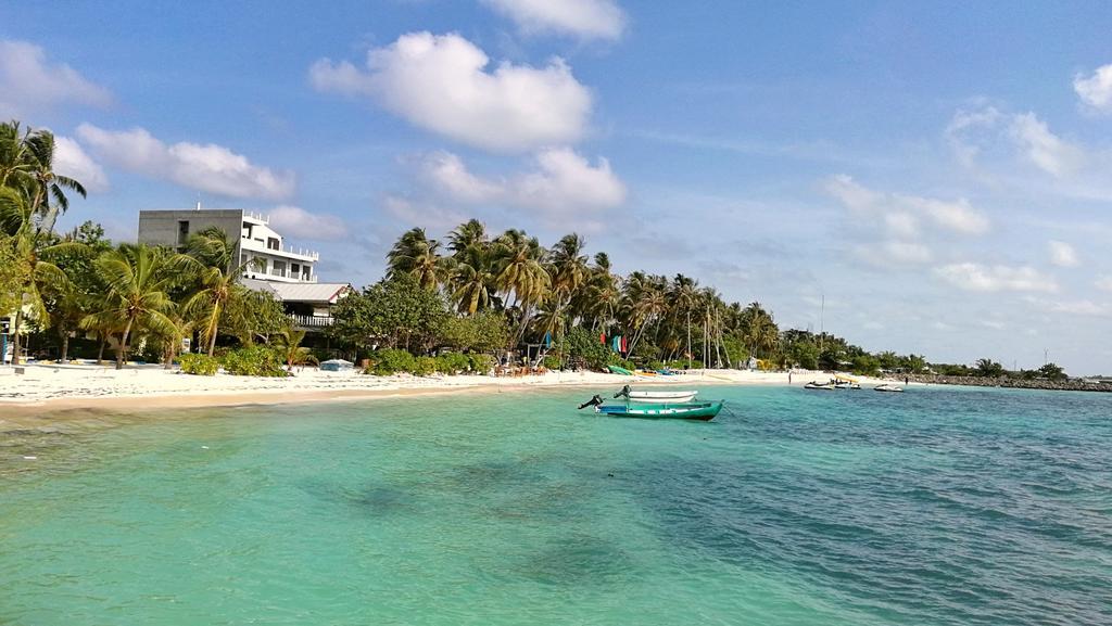 Royal Pearl Inn Maafushi Exterior photo